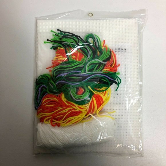 Bucilla Boo Basket Vintage 1990 Halloween Treat Dish Plastic Canvas Sealed Craft - Picture 3 of 7